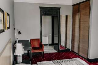 Отель Plaza Hotel Кокшетау Улучшенный двухместный номер с 1 кроватью-2